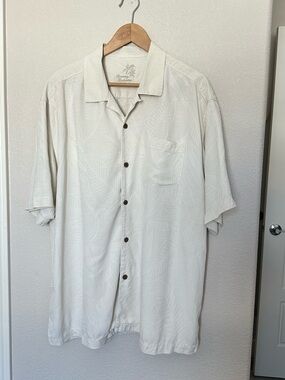 Tommy Bahama 100% Silk Camp Shirt Ivory XL Hawaiian Aloha Button Front